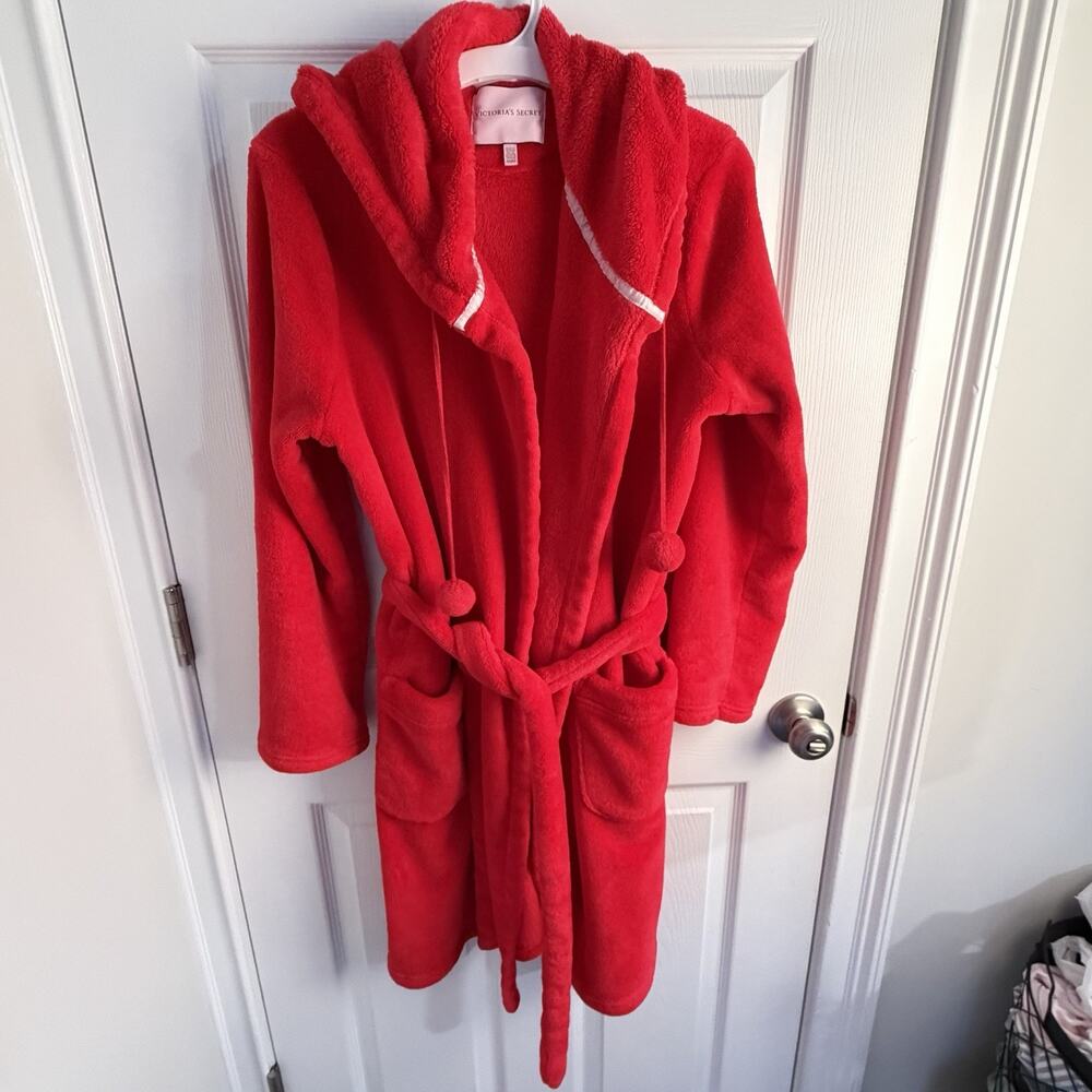 VICTORIA'S SECRET Cozy Plush Sherpa Hooded Robe Red Fleece Short Sexy Pom Pom M